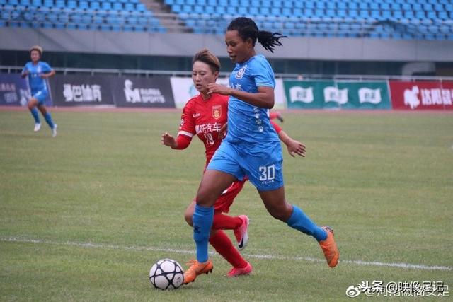 重庆国际足球邀请赛：国足以3:0战胜马尔代夫